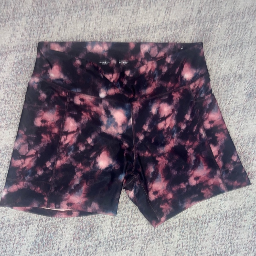 Activewear biker shorts